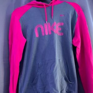 NIKE SWEATER